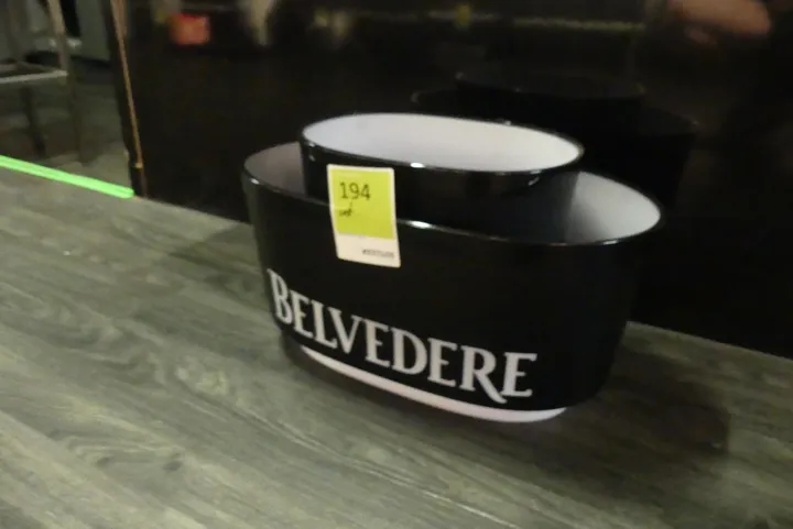 2x Belvedere Flaschenkühler